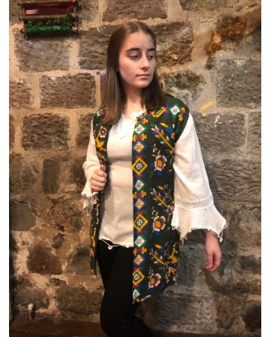 Yöresel Çicekli Yelek