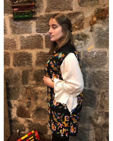 Yöresel Çicekli Yelek